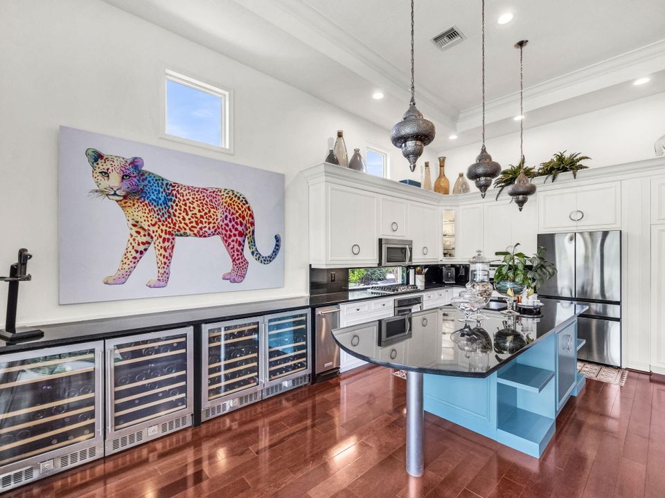 En Venta: $2,250,000 (4 camas, 2 baños, 3194 Pies cuadrados)