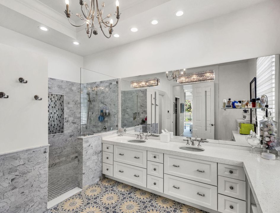 En Venta: $2,250,000 (4 camas, 2 baños, 3194 Pies cuadrados)