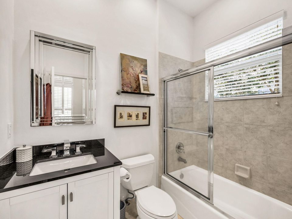 En Venta: $2,250,000 (4 camas, 2 baños, 3194 Pies cuadrados)