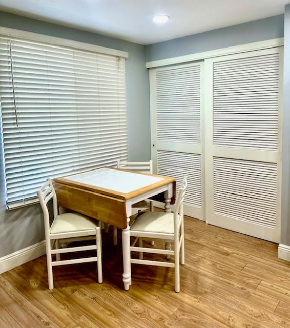 Под контрактом: $8,250 (2 спален, 2 ванн, 1311 Квадратных фут)