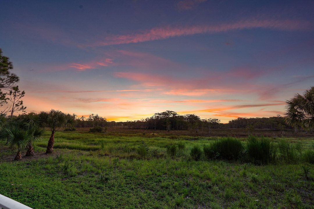 For Sale: $559,000 (3 beds, 2 baths, 1900 Square Feet)