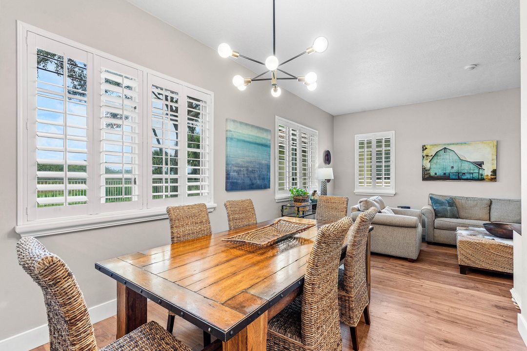 For Sale: $559,000 (3 beds, 2 baths, 1900 Square Feet)