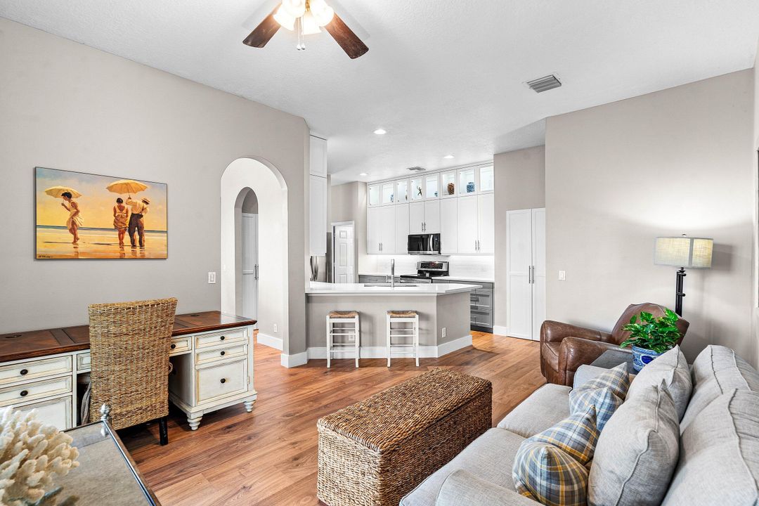 For Sale: $559,000 (3 beds, 2 baths, 1900 Square Feet)