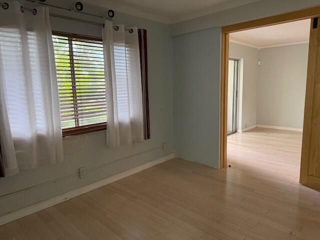 Active With Contract: $46,900 (2 beds, 1 baths, 894 Square Feet)