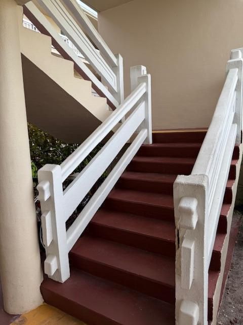 Active With Contract: $46,900 (2 beds, 1 baths, 894 Square Feet)