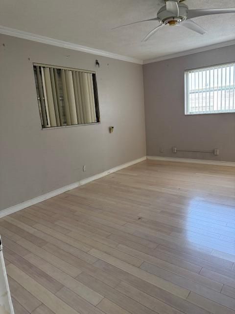 Active With Contract: $46,900 (2 beds, 1 baths, 894 Square Feet)