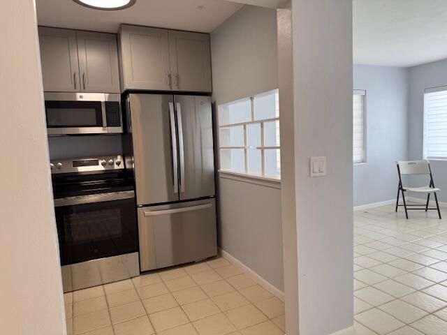 For Sale: $87,700 (1 beds, 1 baths, 612 Square Feet)