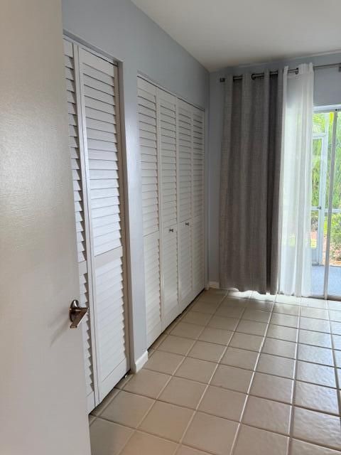 For Sale: $87,700 (1 beds, 1 baths, 612 Square Feet)