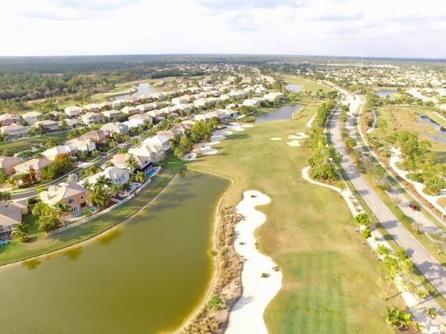 For Rent: $3,800 (4 beds, 2 baths, 2003 Square Feet)