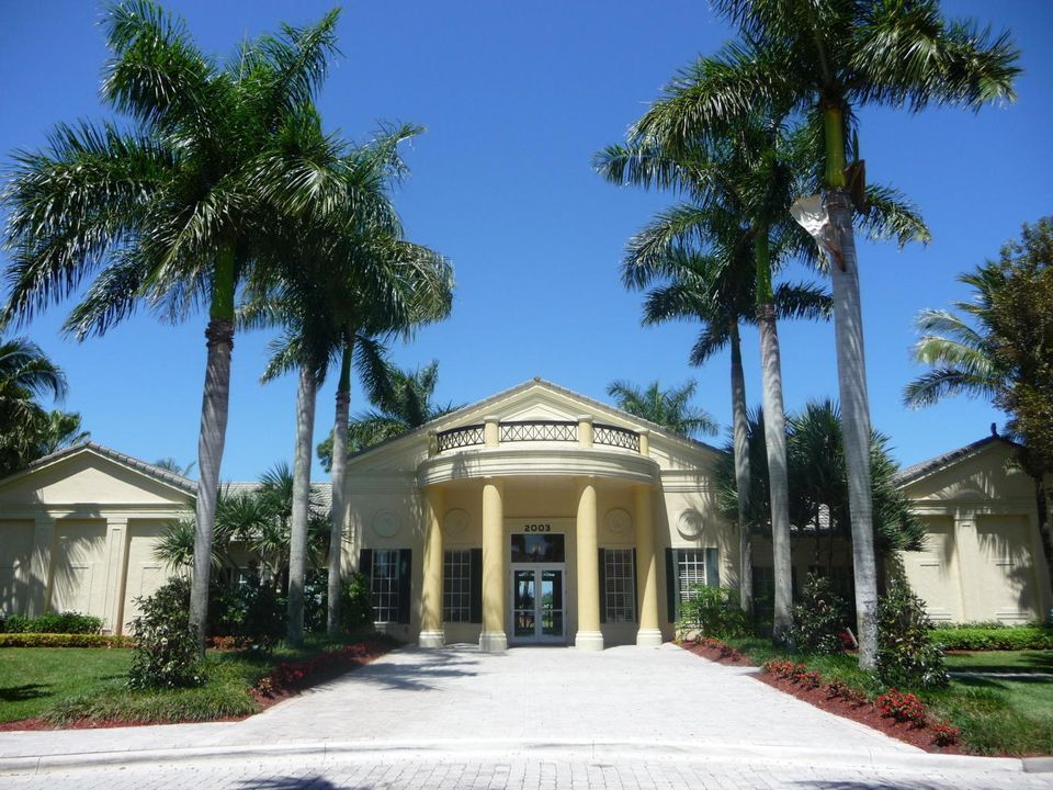 For Rent: $3,800 (4 beds, 2 baths, 2003 Square Feet)