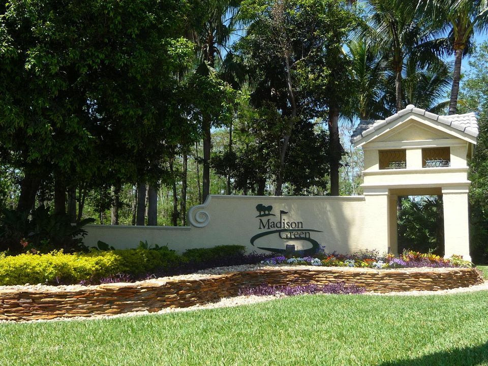 For Rent: $3,800 (4 beds, 2 baths, 2003 Square Feet)