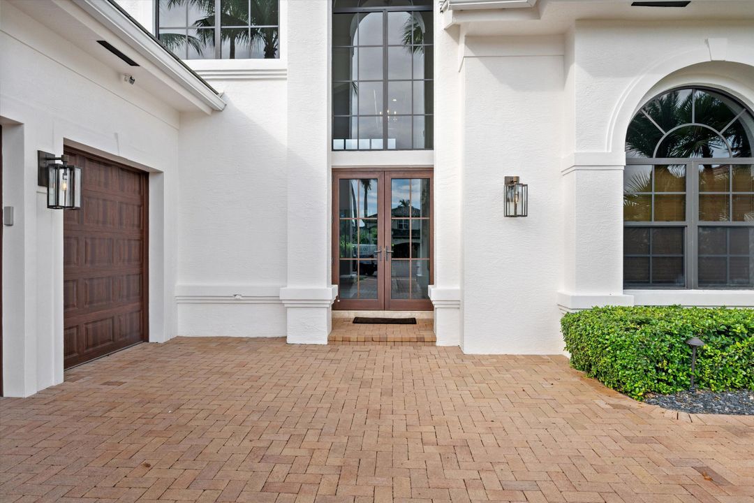 En Venta: $2,750,000 (5 camas, 5 baños, 4499 Pies cuadrados)