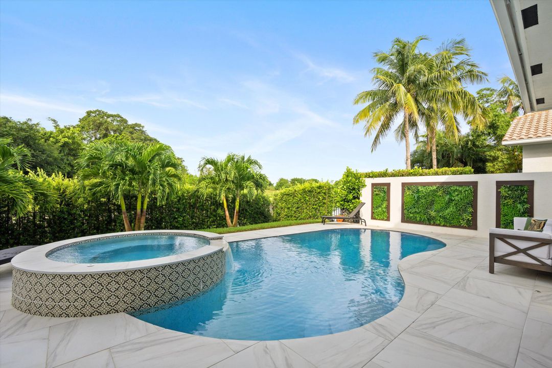 En Venta: $2,750,000 (5 camas, 5 baños, 4499 Pies cuadrados)