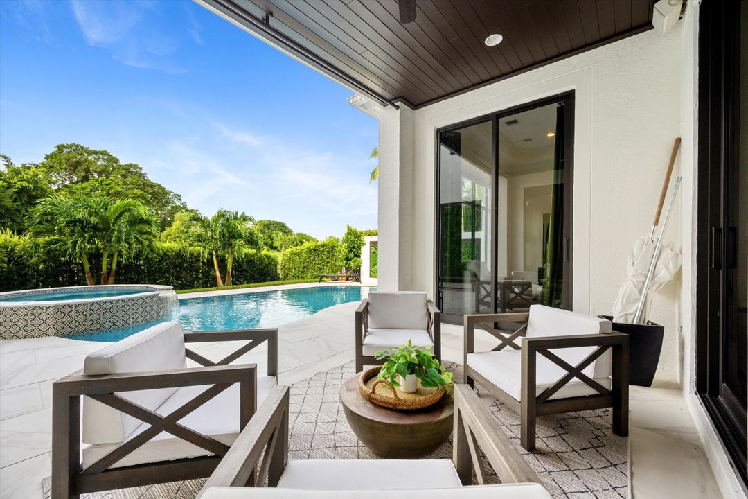 En Venta: $2,750,000 (5 camas, 5 baños, 4499 Pies cuadrados)