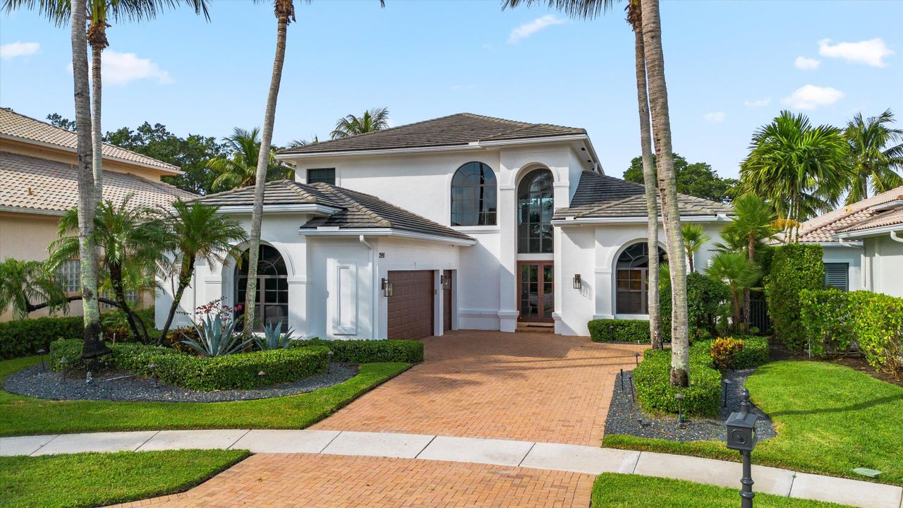 En Venta: $2,750,000 (5 camas, 5 baños, 4499 Pies cuadrados)