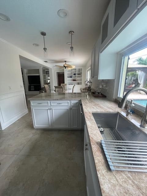 For Sale: $815,000 (3 beds, 2 baths, 1734 Square Feet)