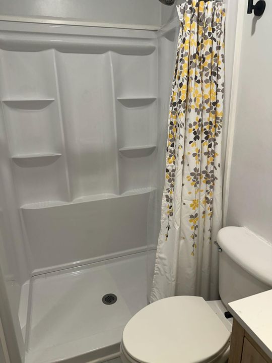 For Sale: $115,000 (3 beds, 3 baths, 1420 Square Feet)