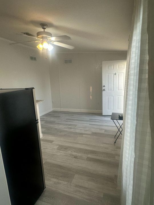 For Sale: $115,000 (3 beds, 3 baths, 1420 Square Feet)