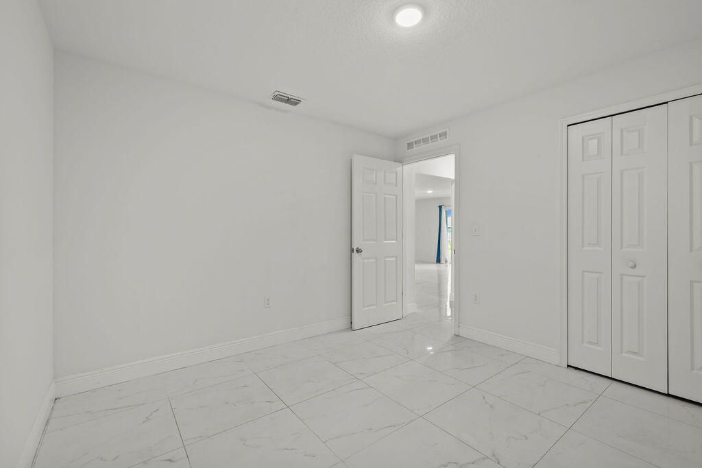 Active With Contract: $2,895 (4 beds, 2 baths, 1796 Square Feet)