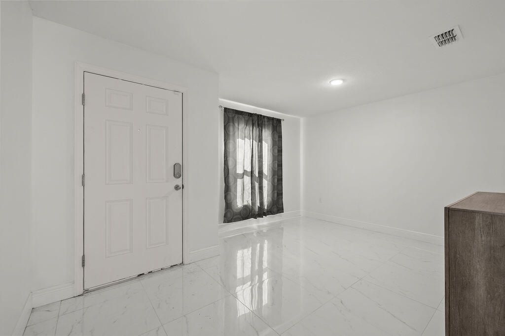 Active With Contract: $2,895 (4 beds, 2 baths, 1796 Square Feet)