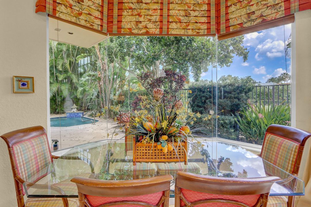 For Rent: $12,500 (3 beds, 2 baths, 2540 Square Feet)