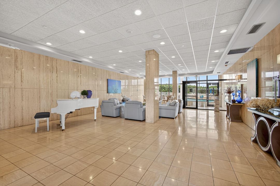 For Sale: $599,000 (2 beds, 2 baths, 1209 Square Feet)