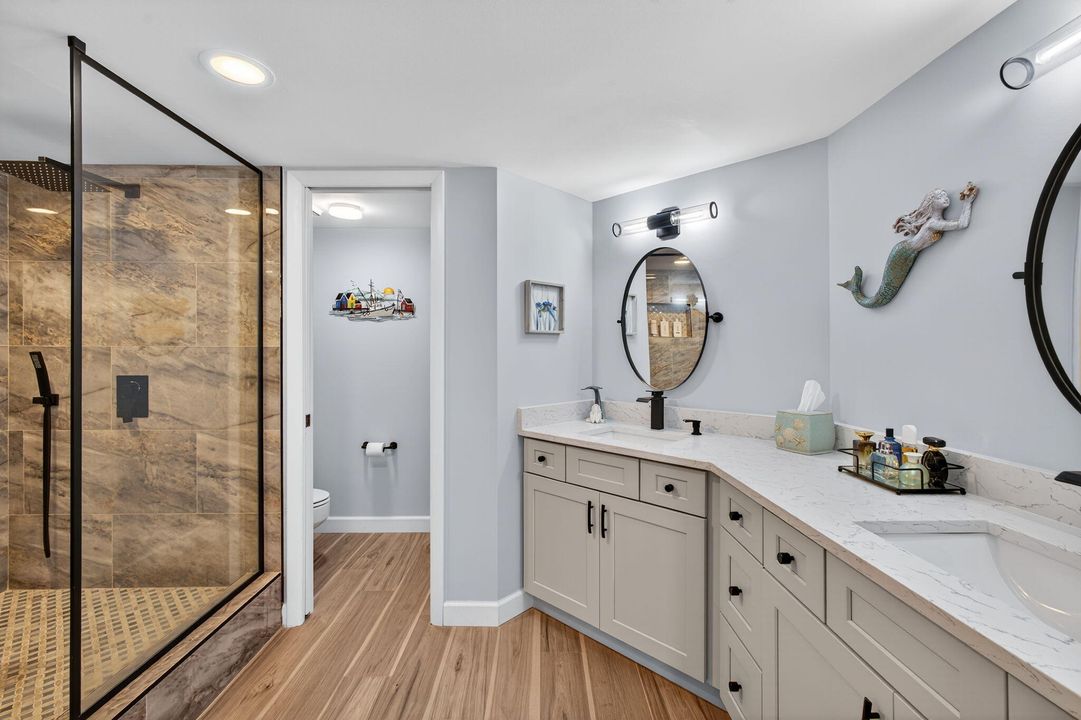 For Sale: $599,000 (2 beds, 2 baths, 1209 Square Feet)