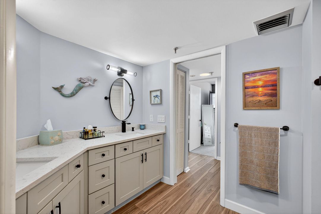 For Sale: $599,000 (2 beds, 2 baths, 1209 Square Feet)