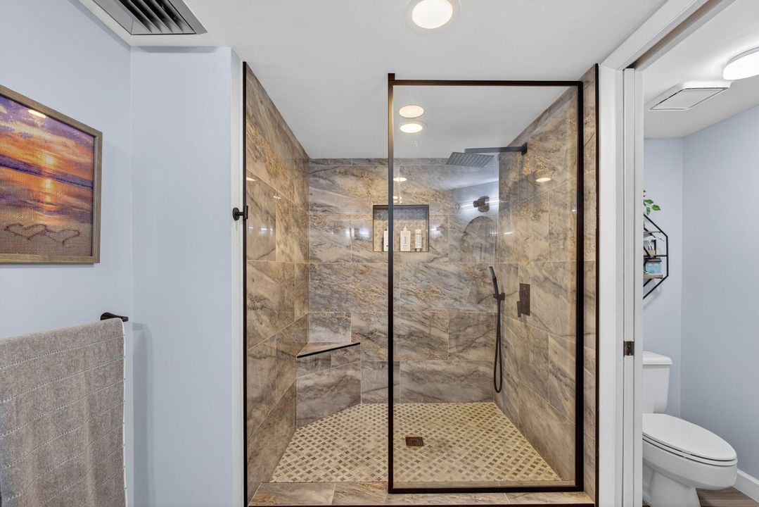 For Sale: $599,000 (2 beds, 2 baths, 1209 Square Feet)