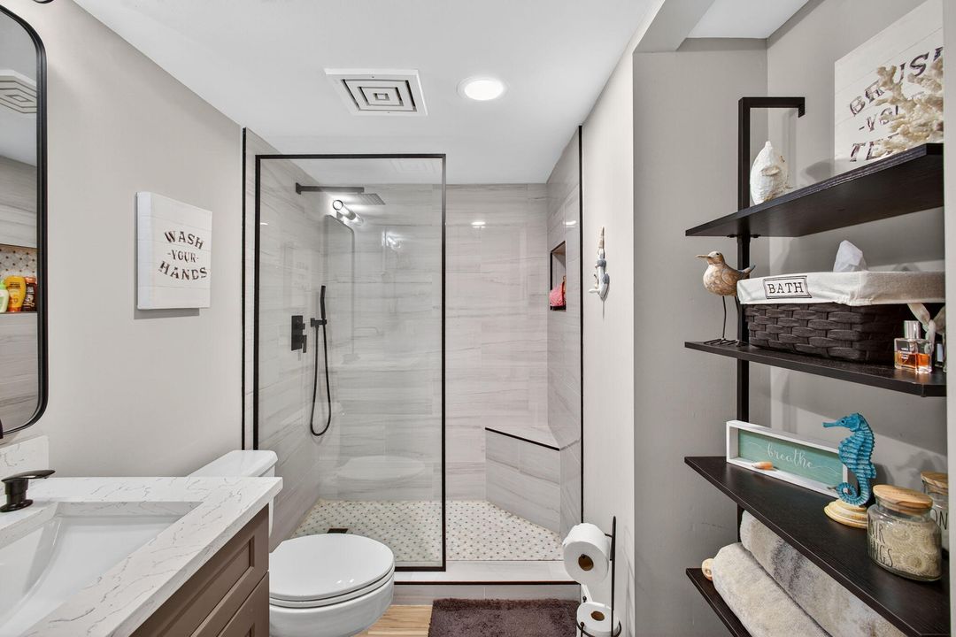 For Sale: $599,000 (2 beds, 2 baths, 1209 Square Feet)