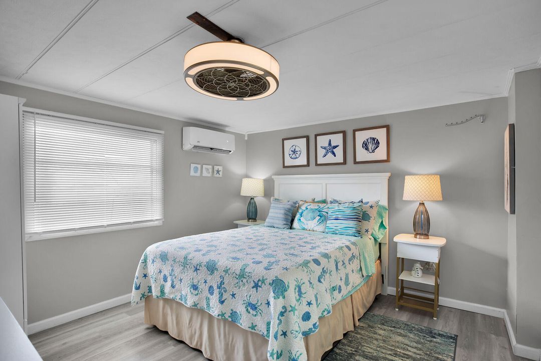 Под контрактом: $699,000 (2 спален, 2 ванн, 684 Квадратных фут)