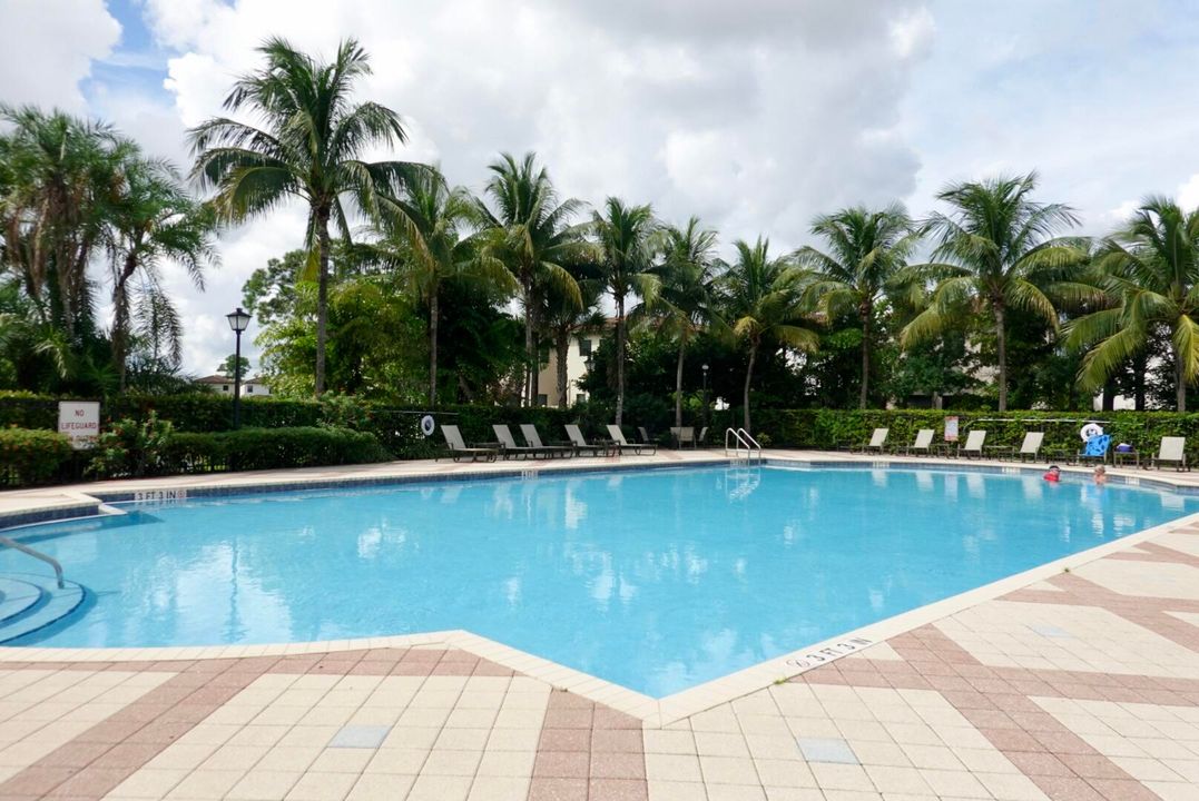 待售: $397,900 (3 贝兹, 2 浴室, 1437 平方英尺)