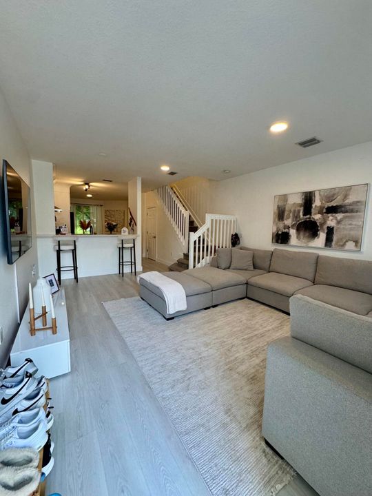 待售: $397,900 (3 贝兹, 2 浴室, 1437 平方英尺)