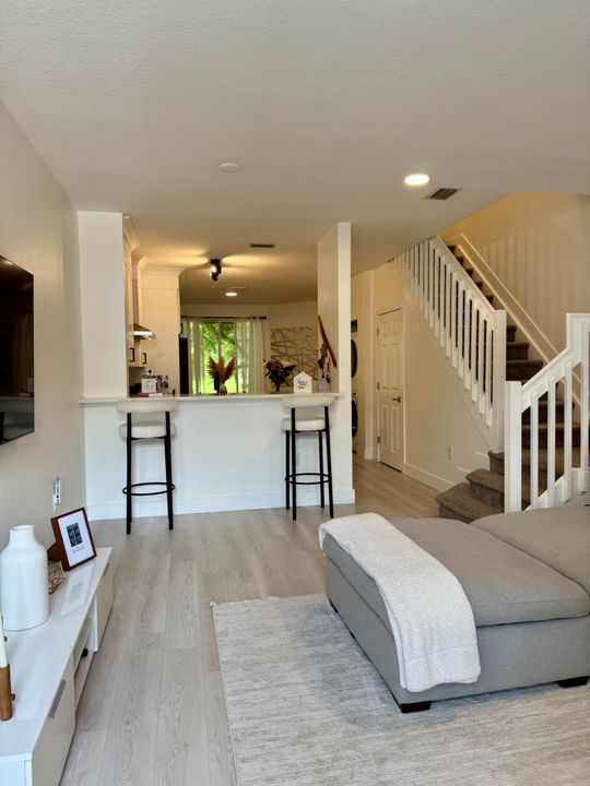 待售: $397,900 (3 贝兹, 2 浴室, 1437 平方英尺)