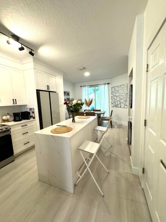 待售: $397,900 (3 贝兹, 2 浴室, 1437 平方英尺)