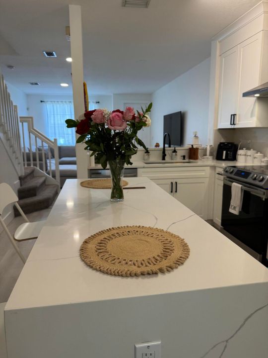 待售: $397,900 (3 贝兹, 2 浴室, 1437 平方英尺)