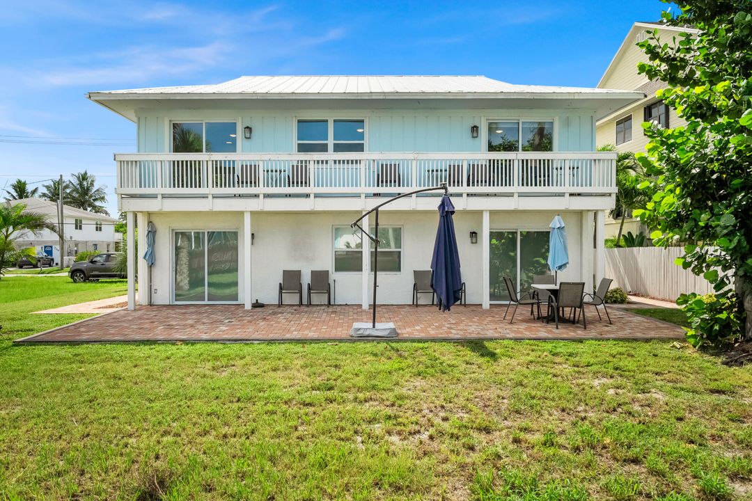 合同活跃: $1,500 (1 贝兹, 1 浴室, 800 平方英尺)