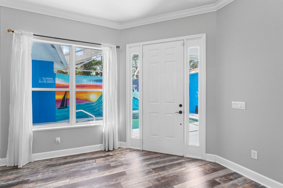 合同活跃: $485,000 (3 贝兹, 3 浴室, 1870 平方英尺)