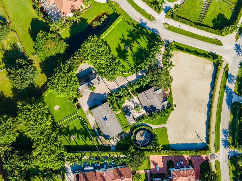 最近租的: $17,500 (2 贝兹, 2 浴室, 3789 平方英尺)