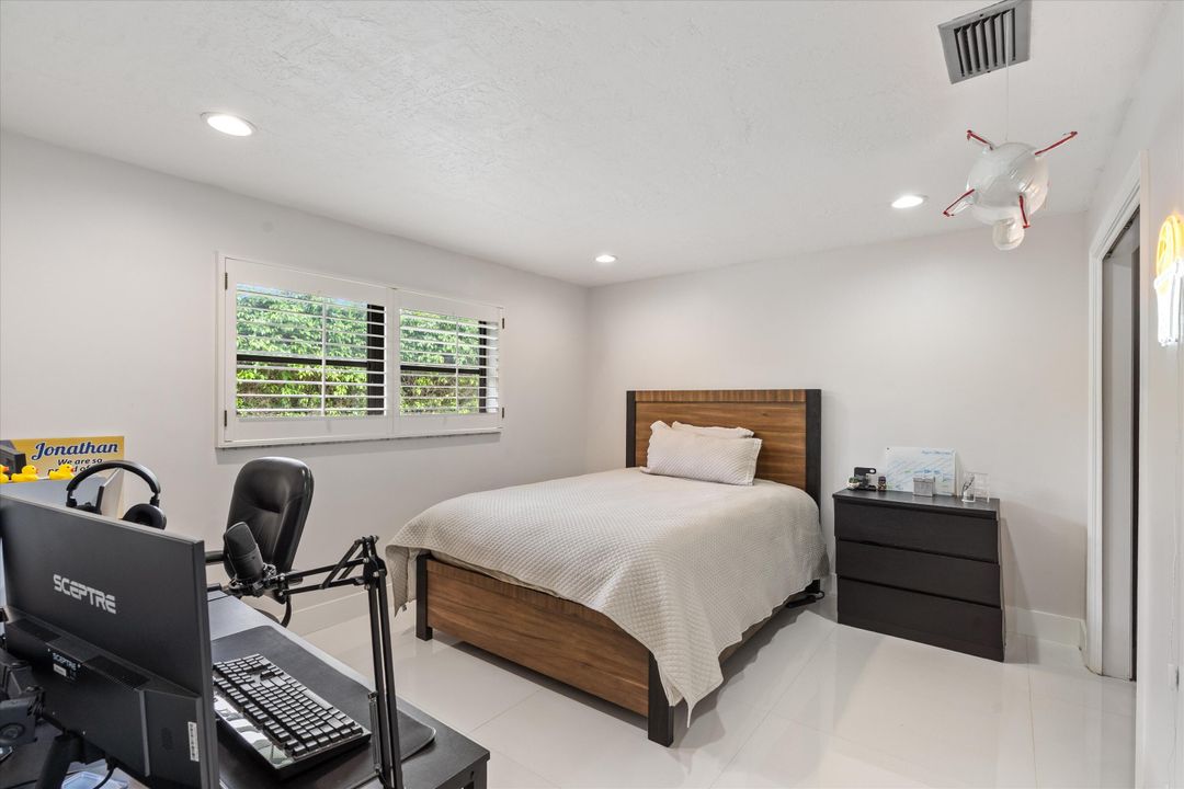 待售: $999,000 (4 贝兹, 3 浴室, 2918 平方英尺)