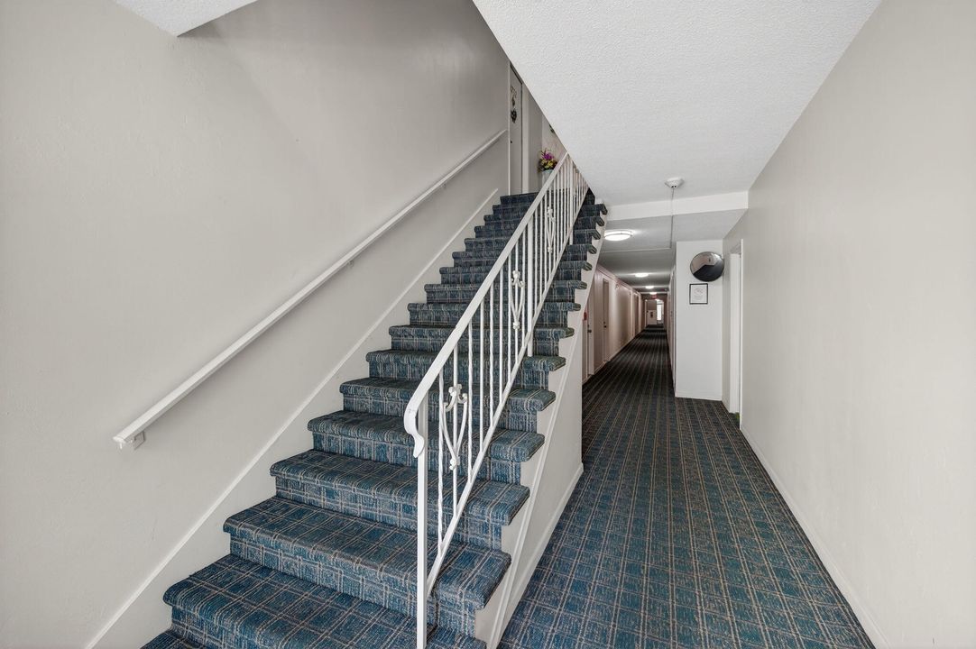 For Sale: $120,000 (1 beds, 1 baths, 650 Square Feet)