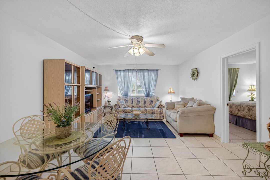 For Sale: $120,000 (1 beds, 1 baths, 650 Square Feet)