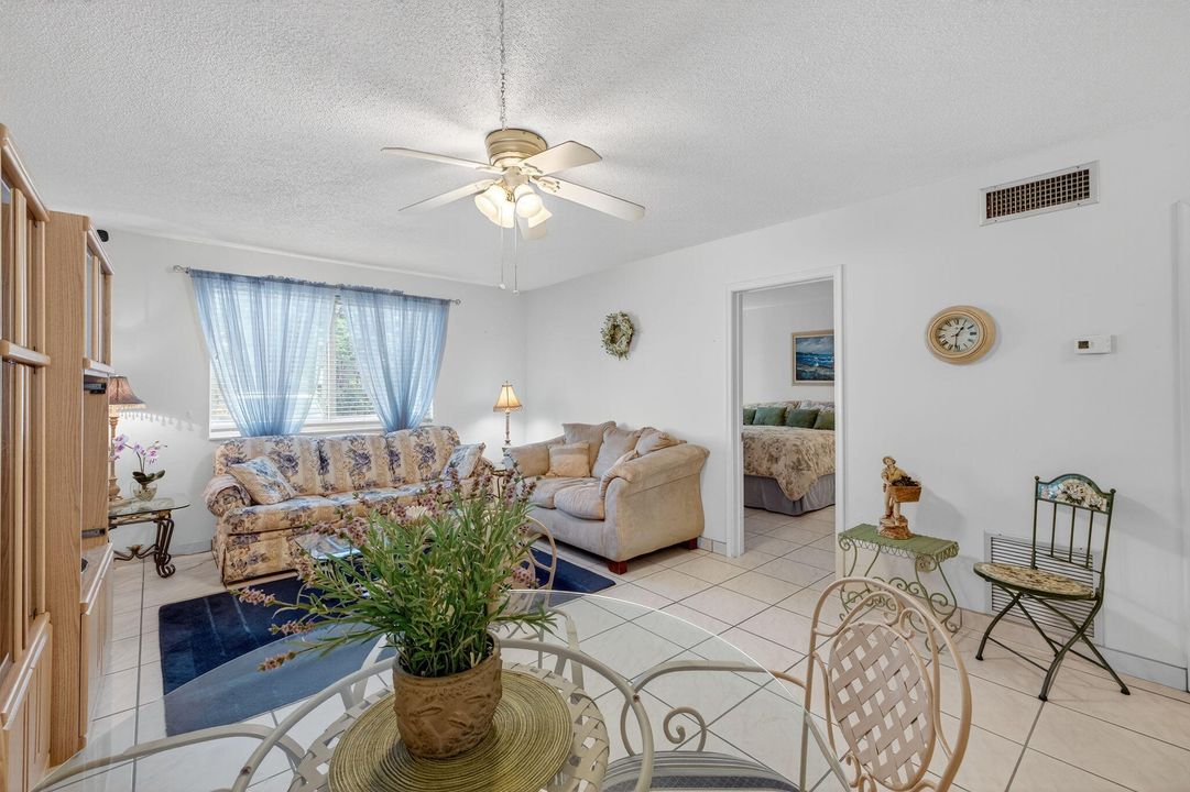 For Sale: $120,000 (1 beds, 1 baths, 650 Square Feet)