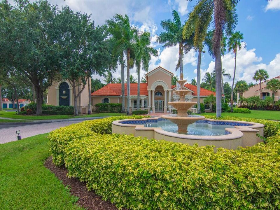 На продажу: $255,000 (2 спален, 2 ванн, 1140 Квадратных фут)