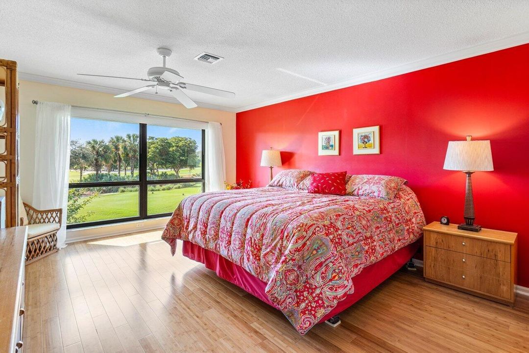 For Sale: $547,000 (3 beds, 2 baths, 1958 Square Feet)