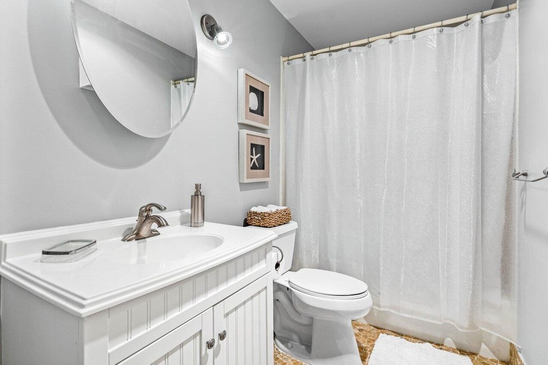 For Sale: $547,000 (3 beds, 2 baths, 1958 Square Feet)