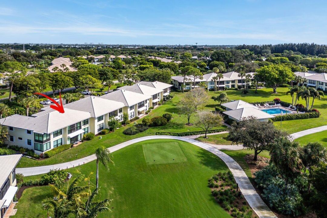 For Sale: $547,000 (3 beds, 2 baths, 1958 Square Feet)