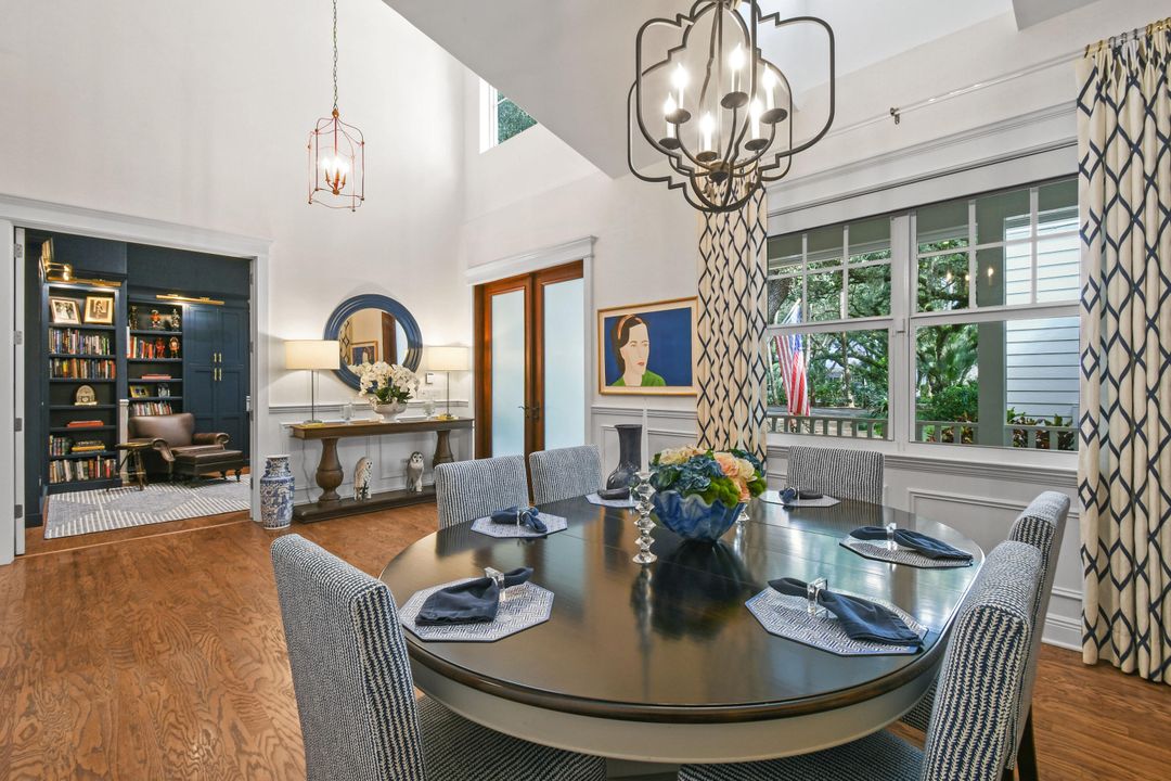 Activo con contrato: $3,200,000 (5 camas, 5 baños, 4814 Pies cuadrados)