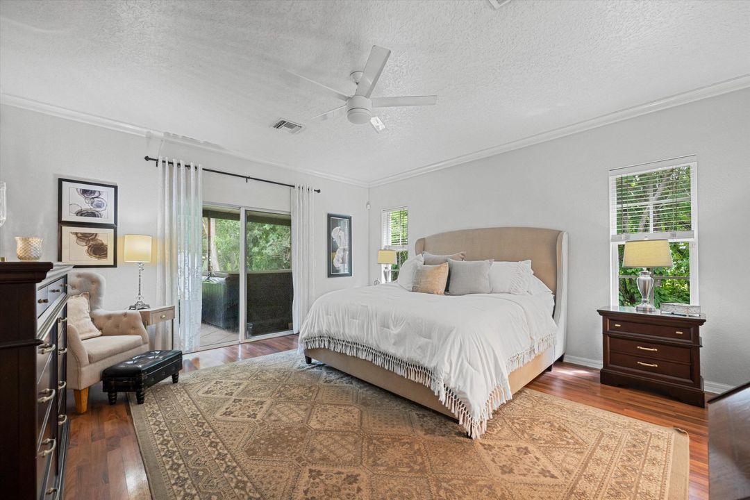 待售: $1,075,000 (5 贝兹, 3 浴室, 2663 平方英尺)