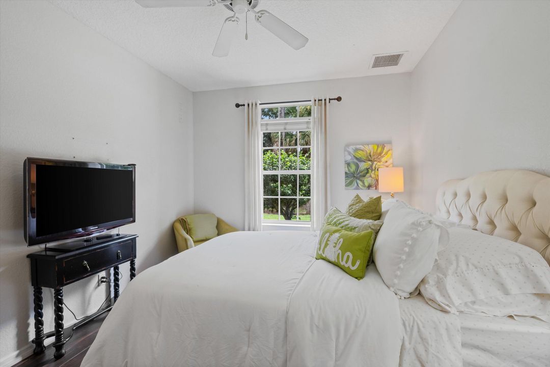 待售: $1,075,000 (5 贝兹, 3 浴室, 2663 平方英尺)